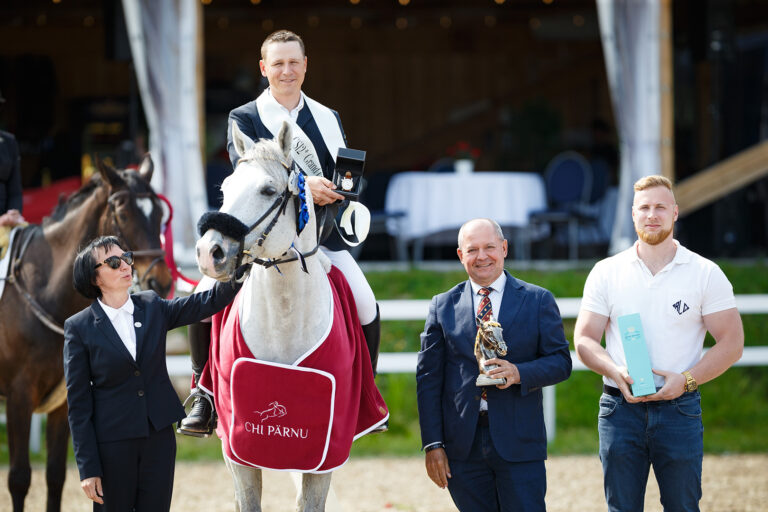 matas-petraitis-cornet-s-cloud-2_web-768x512